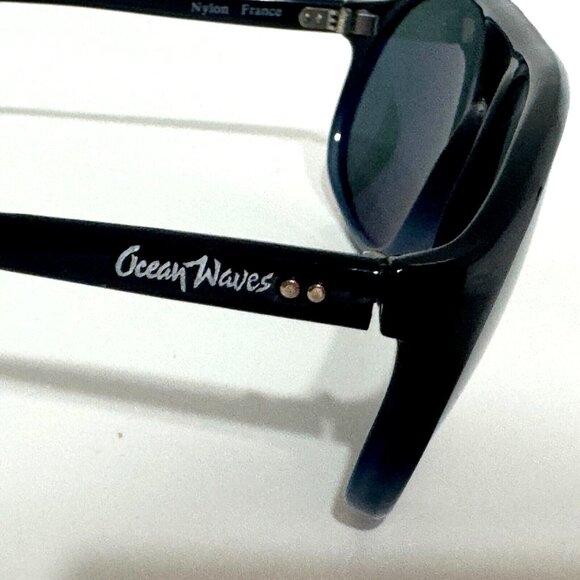 Ocean Waves Aviator Polarized Sunglasses Blue Ombre + Case - Picture 10 of 11
